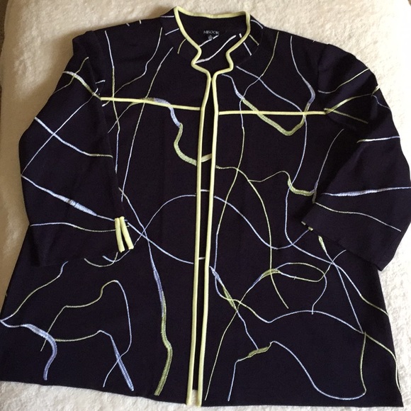 NWOT.Misook embroidered jacket
